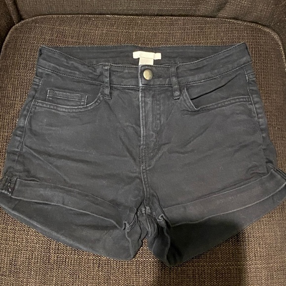 3 for $20 H&M shorts - Picture 2 of 3